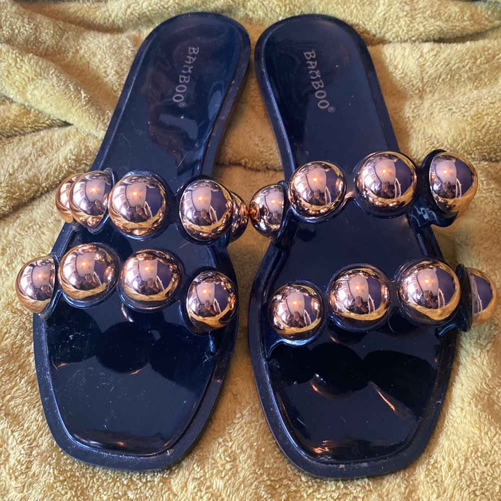 Size 9 rose gold bauble slides